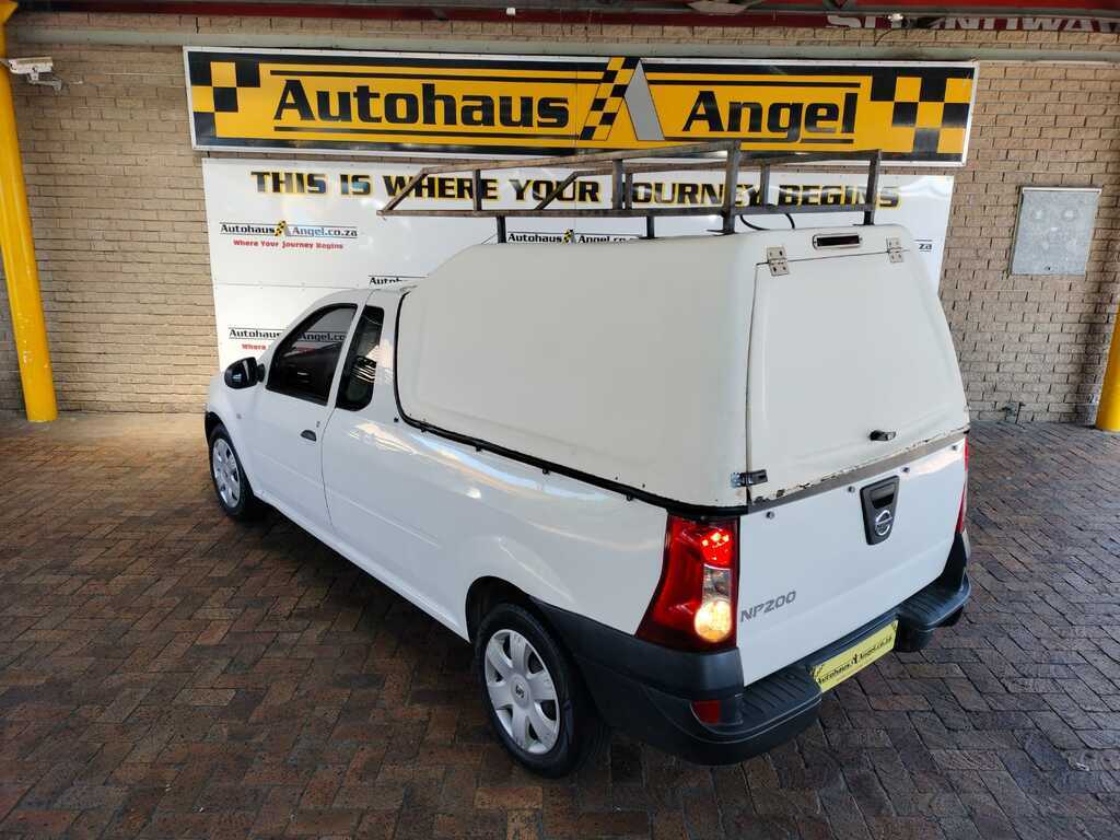2016 NISSAN NP200 1.6  A/C SAFETY PACK P/U S/C