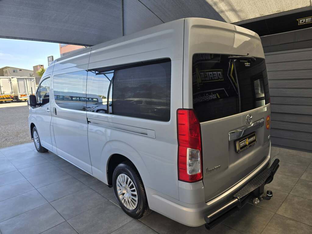 2021 TOYOTA QUANTUM 2.8 GL SLWB 14 SEAT