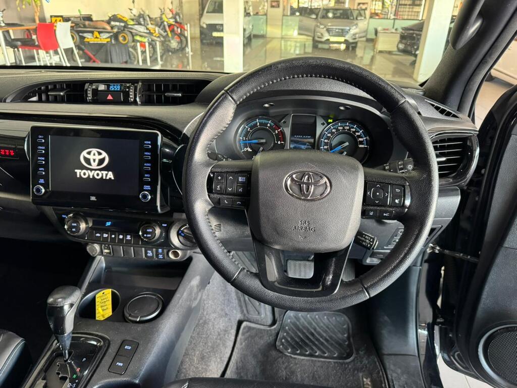 2022 TOYOTA HILUX 2.8 GD-6 RB LEGEND 4X4 A/T P/U D/C