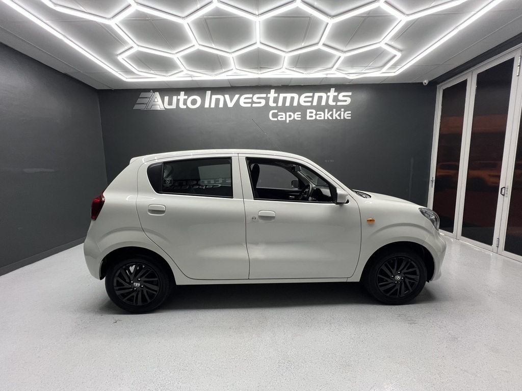 2024 TOYOTA VITZ 1.0 XR AMT
