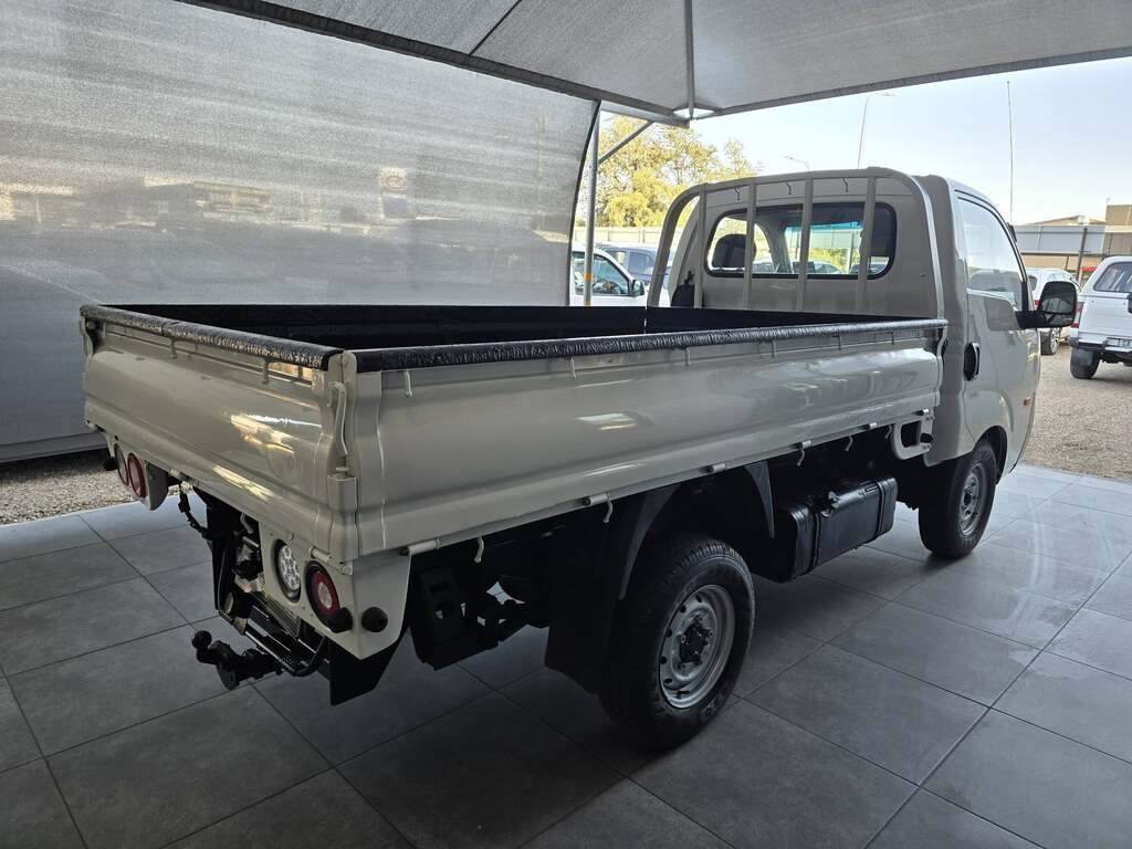 2016 KIA K 2700 WORKHORSE TIP C/C