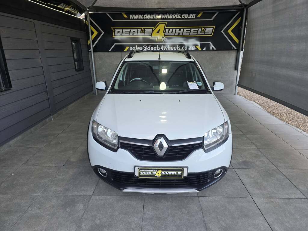 2015 RENAULT SANDERO 900 T DYNAMIQUE