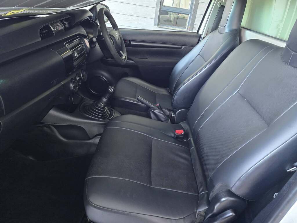 2017 TOYOTA HILUX 2.0 VVTi A/C P/U S/C