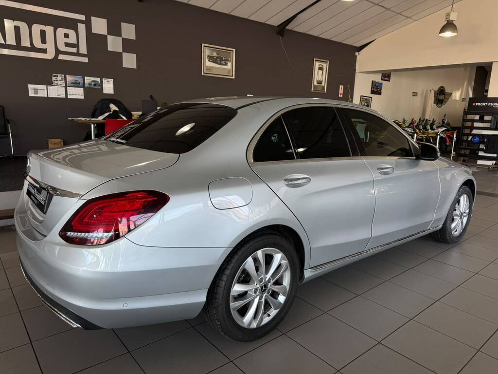 2020 MERCEDES-BENZ C180 A/T