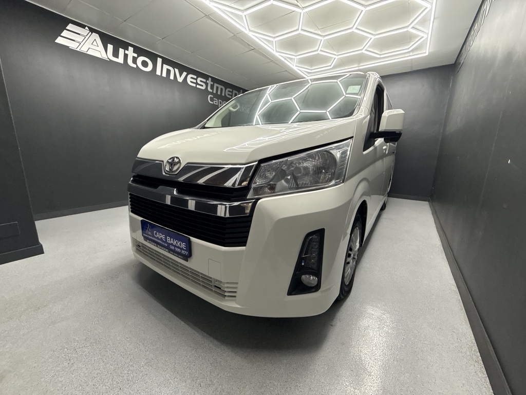 2020 TOYOTA QUANTUM 2.8 GL 11 SEAT
