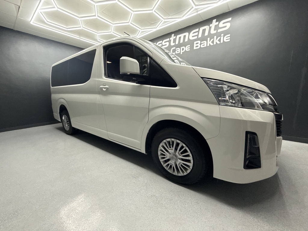 2020 TOYOTA QUANTUM 2.8 GL 11 SEAT