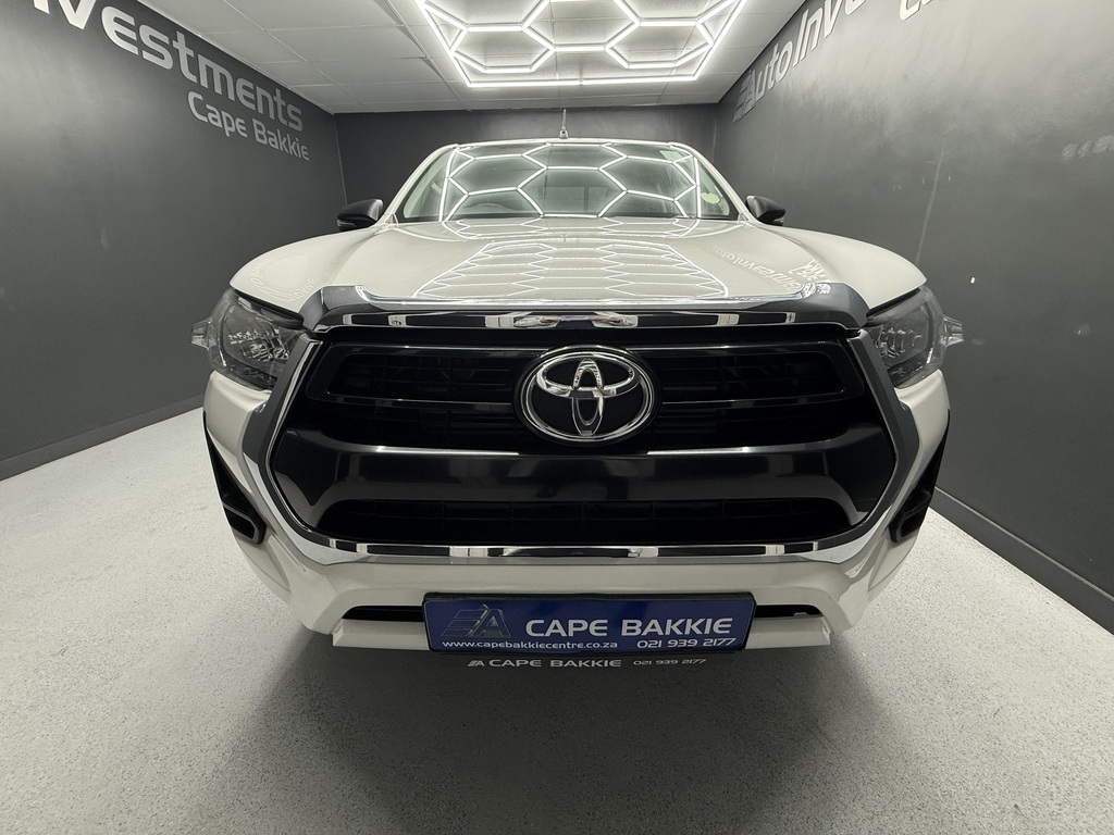 2022 TOYOTA HILUX 2.4 GD-6 RB RAIDER P/U E/CAB