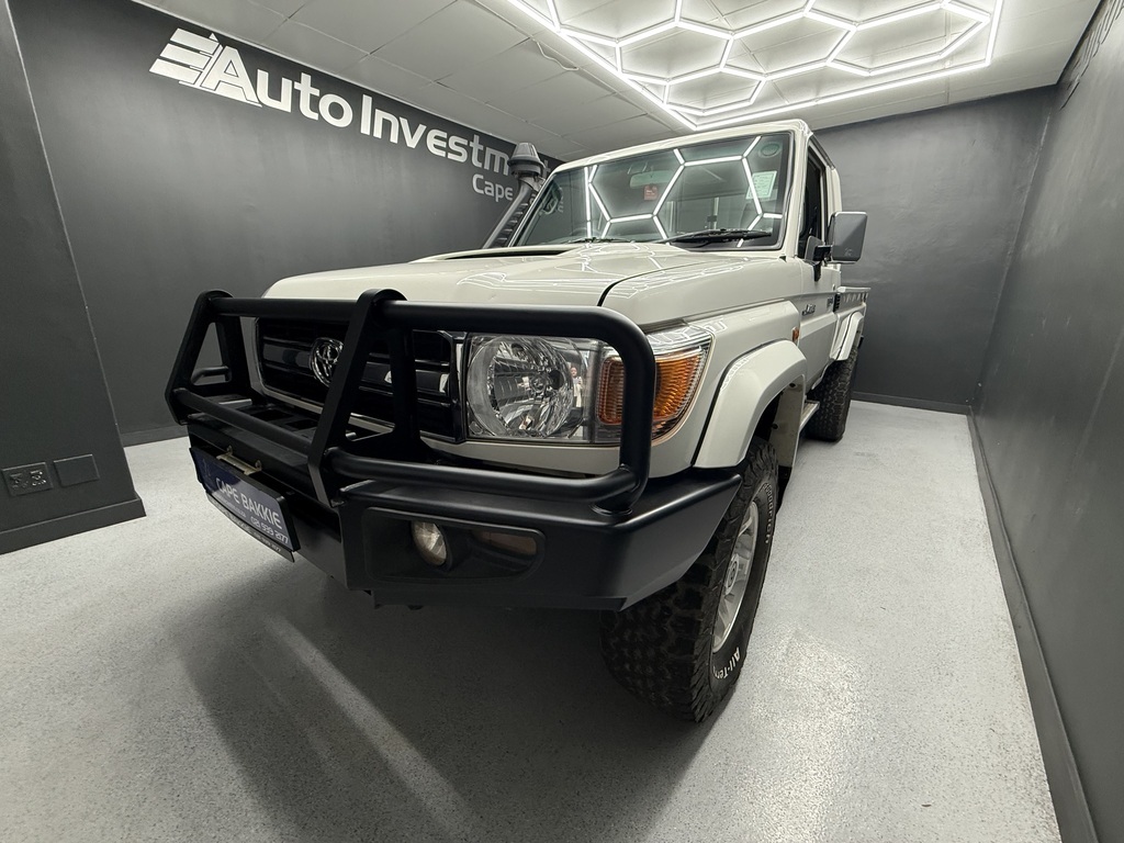 2021 TOYOTA LAND CRUISER 79 4.5D P/U S/C
