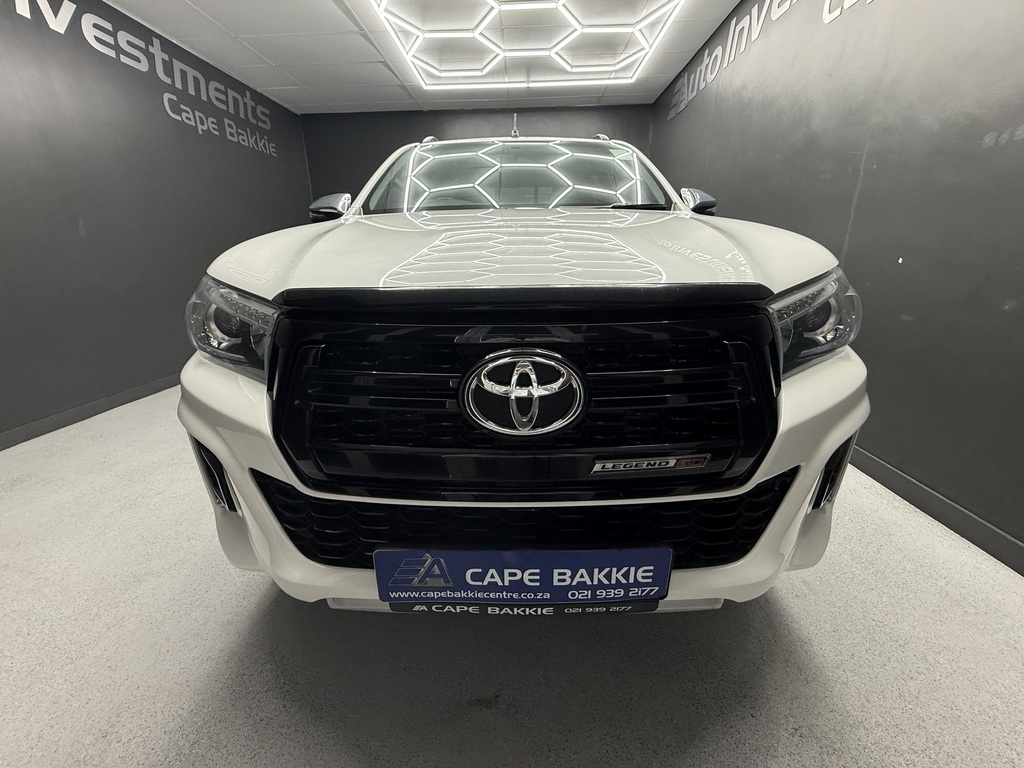 2020 TOYOTA HILUX 2.8 GD-6 RB LEGEND A/T P/U D/C