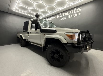 TOYOTA LAND CRUISER PICK UP
