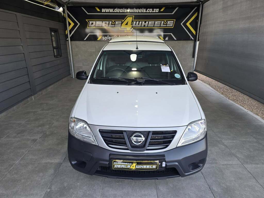 2021 NISSAN NP200 1.6  A/C SAFETY PACK P/U S/C