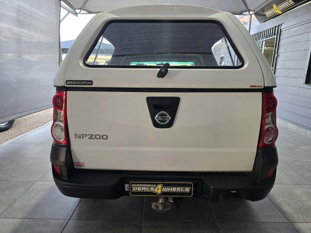 2021 NISSAN NP200 1.6  A/C SAFETY PACK P/U S/C