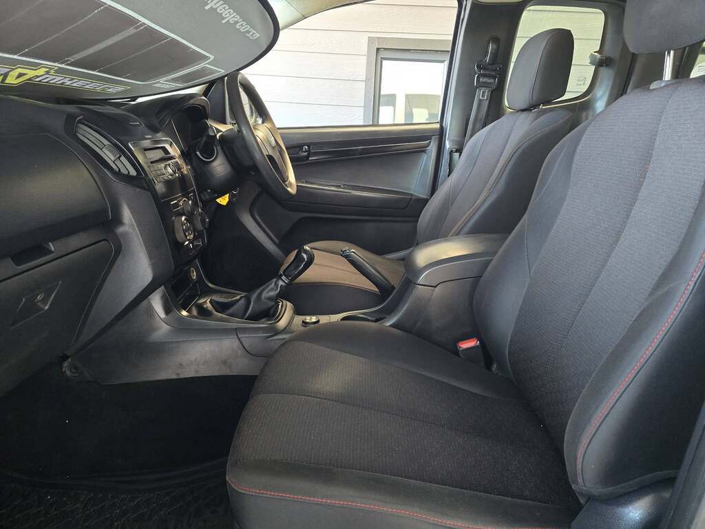 2018 ISUZU KB 250D-TEQ HO HI RIDER P/U E/CAB