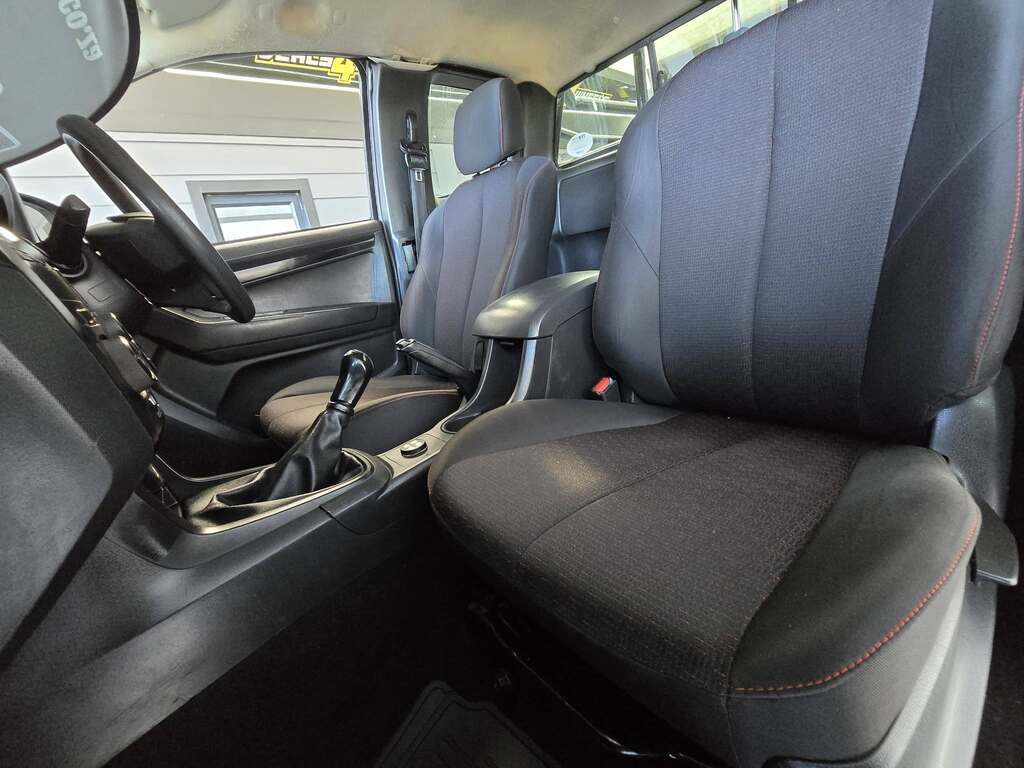 2018 ISUZU KB 250D-TEQ HO HI RIDER P/U E/CAB