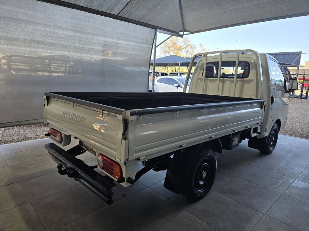 2020 HYUNDAI H100 2.6D F/C C/C