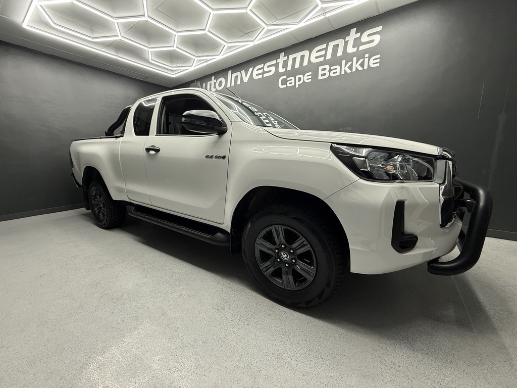 2023 TOYOTA HILUX 2.4 GD-6 RB RAIDER A/T P/U E/CAB